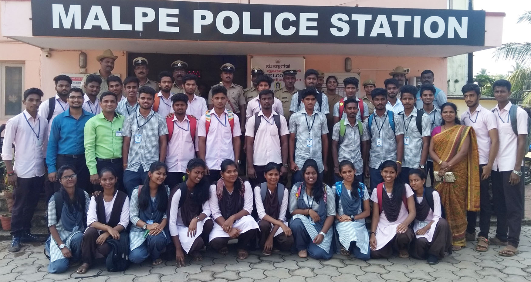 ಮಲ್ಪೆ ಪೊಲೀಸ್ ಠಾಣೆಯಲ್ಲಿ ತೆರದ ಮನೆ ಕಾರ್ಯಕ್ರಮ